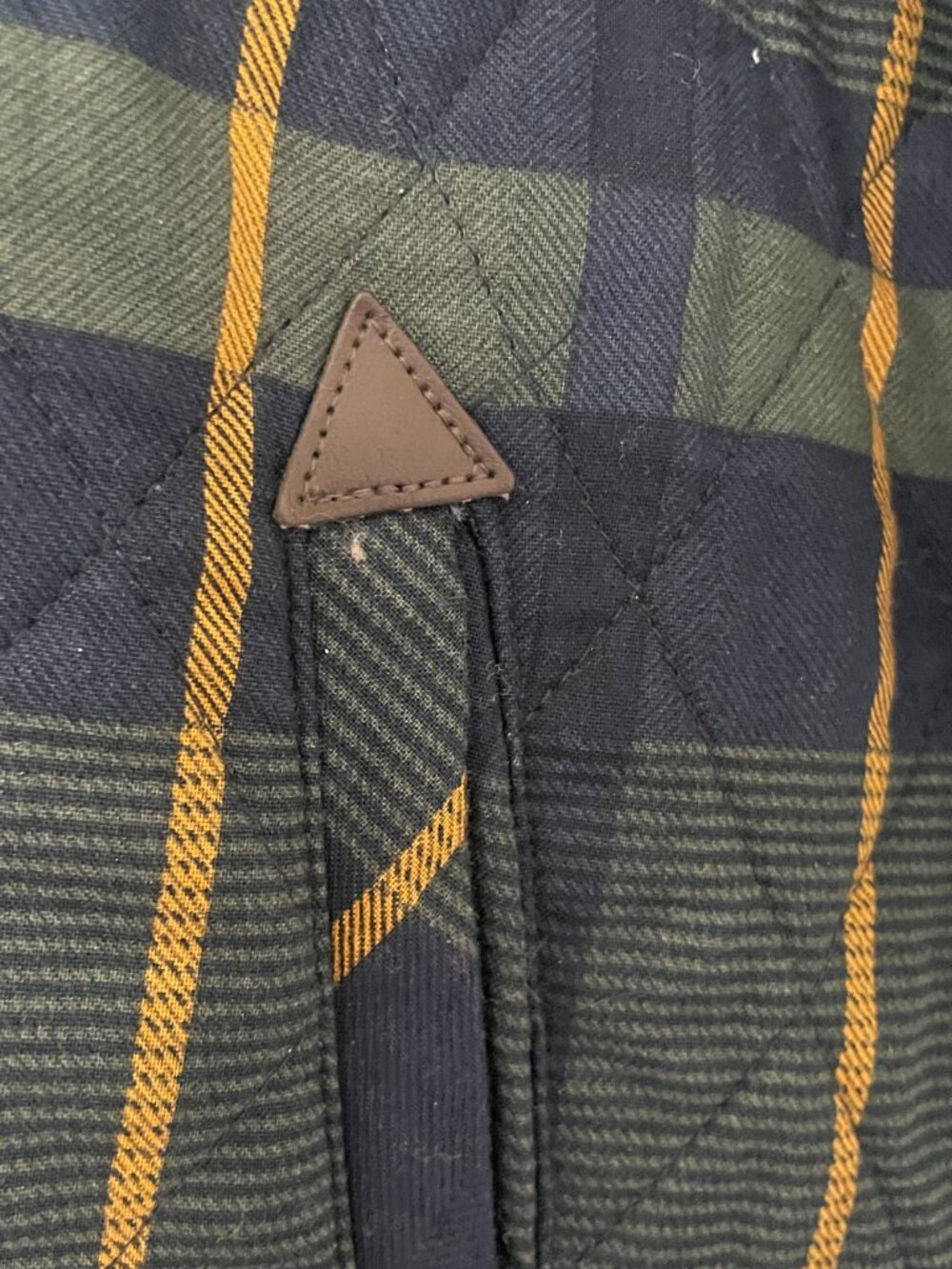 All for You Quilted Plaid Jacket. Women's Medium - Picture 5 of 10